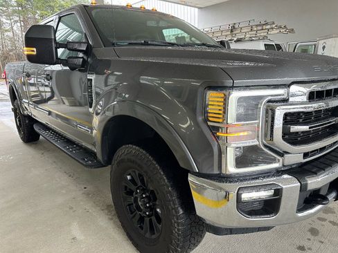 Certified 2021 Ford F250 Lariat w/ Tremor Off-Road Package image 9