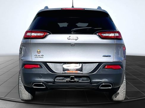 Used 2017 Jeep Cherokee Latitude w/ Comfort/Convenience Group image 5