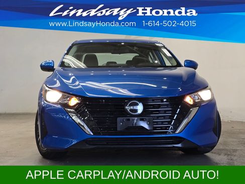 Used 2024 Nissan Sentra SV FWD image 2