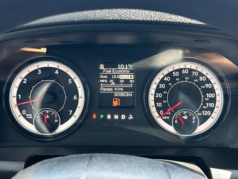 Used 2021 RAM 1500 Classic SLT AWD/4WD image 36