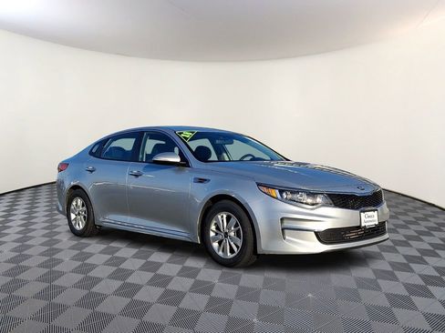 Used 2018 Kia Optima LX image 1