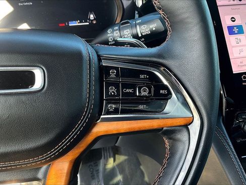 Used 2023 Jeep Grand Cherokee L Summit image 14