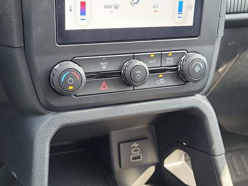 New 2025 Ford Ranger XL AWD/4WD image 29