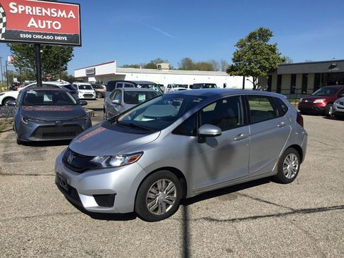 Used 2016 Honda Fit LX image 12