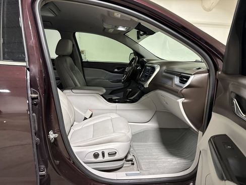 Used 2017 GMC Acadia SLT FWD image 21