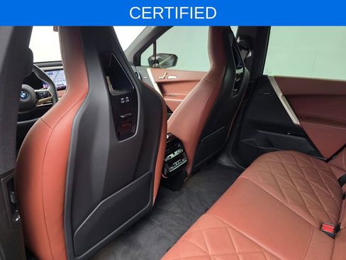 Used 2023 BMW iX xDrive50 w/ Sport Package image 15