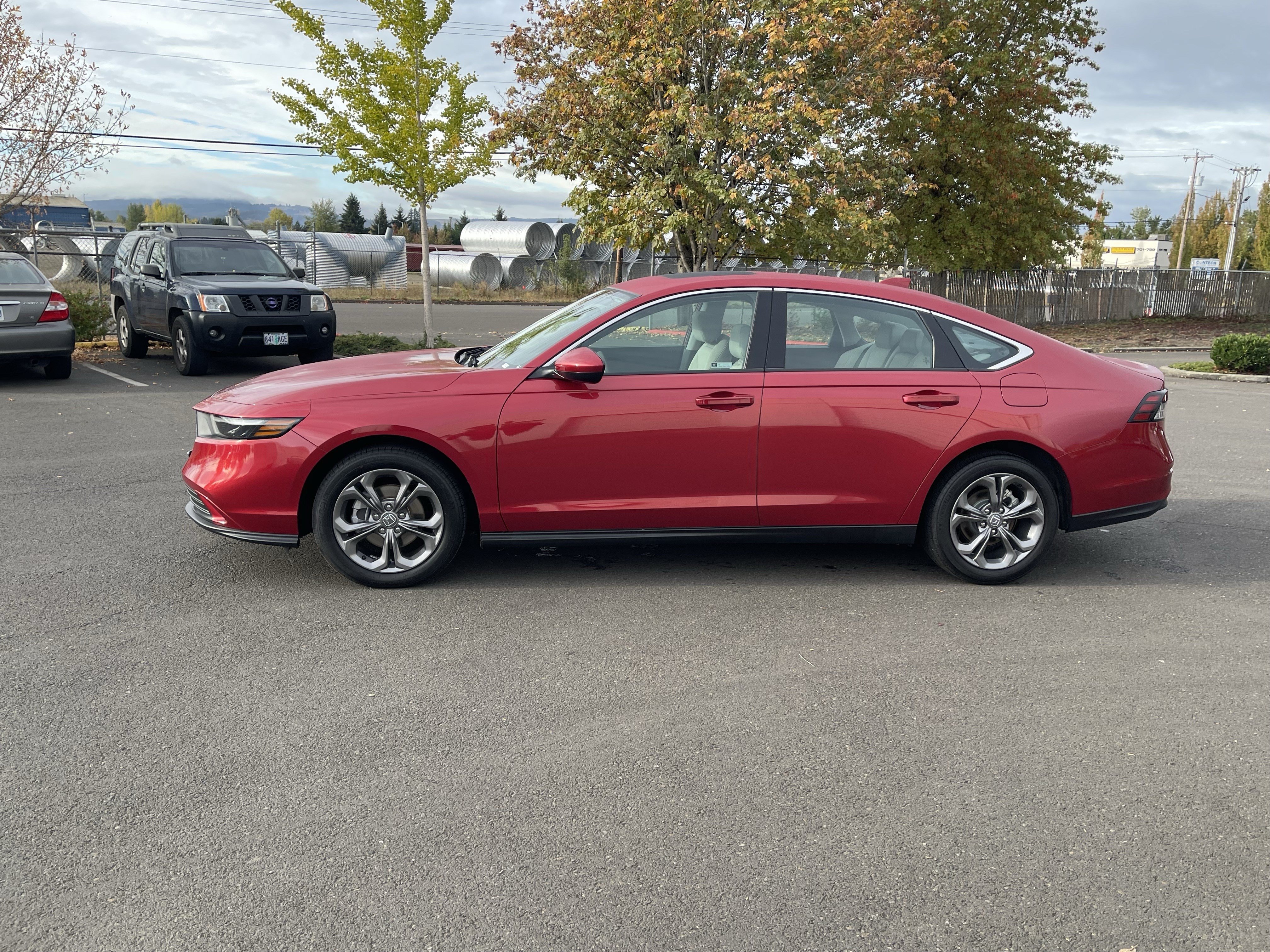Used 2024 Honda Accord EX image 2