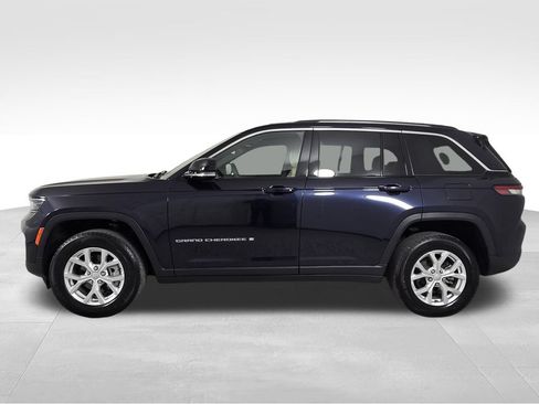 Used 2023 Jeep Grand Cherokee Limited AWD/4WD image 4