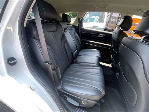Used 2025 Genesis GV80 2.5T Standard AWD/4WD image 26
