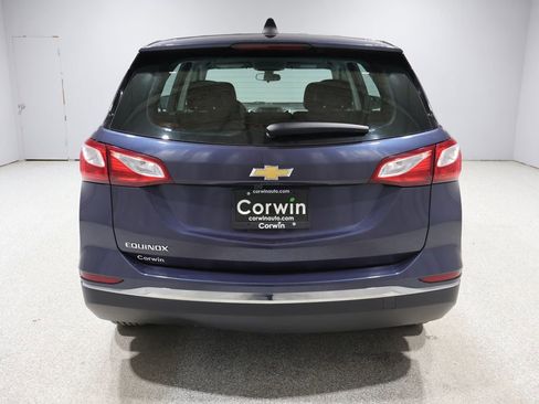 Used 2018 Chevrolet Equinox LS FWD image 3