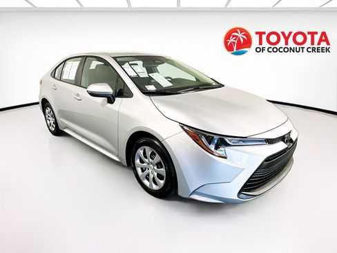 Certified 2023 Toyota Corolla LE FWD image 1