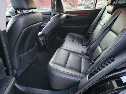 Used 2014 Lexus ES 300h w/ Luxury Package w/Bamboo Trim FWD image 14