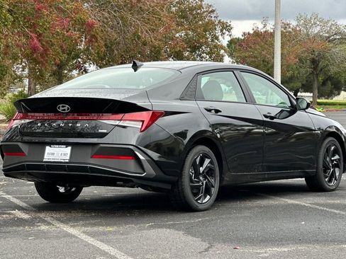 New 2026 Hyundai Elantra Sport image 4