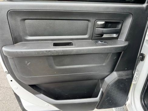 Used 2018 RAM 3500 Tradesman w/ Chrome Appearance Group image 13