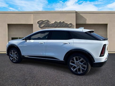 New 2026 Cadillac Optiq Luxury 1 RWD image 5