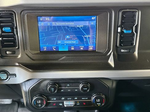 Used 2021 Ford Bronco Black Diamond image 13