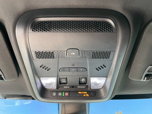 Used 2020 Cadillac XT5 Premium Luxury image 30