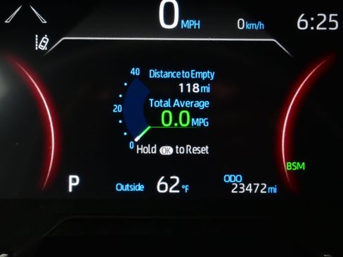 Used 2025 Toyota RAV4 XLE AWD/4WD image 24