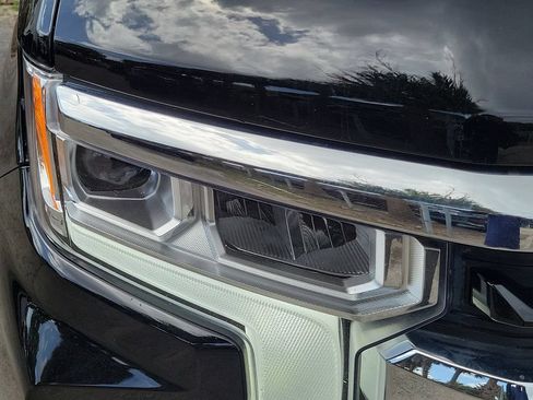 Used 2025 Chevrolet Silverado 1500 LT RWD image 12