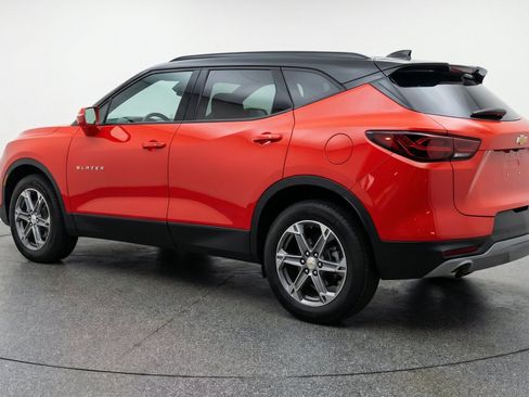 Used 2025 Chevrolet Blazer LT FWD image 6