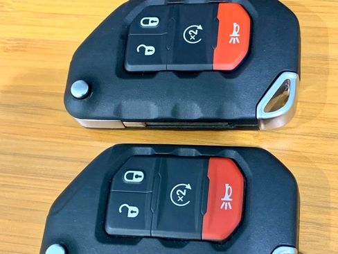 Used 2023 Jeep Gladiator Willys image 51