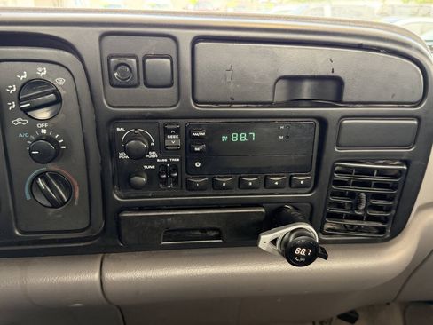 Used 1994 Dodge Ram 1500 Truck 4x4 Regular Cab image 11