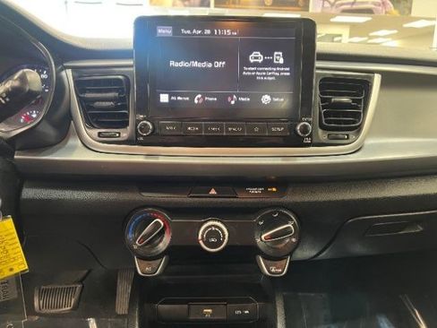 Used 2022 Kia Rio LX FWD image 14