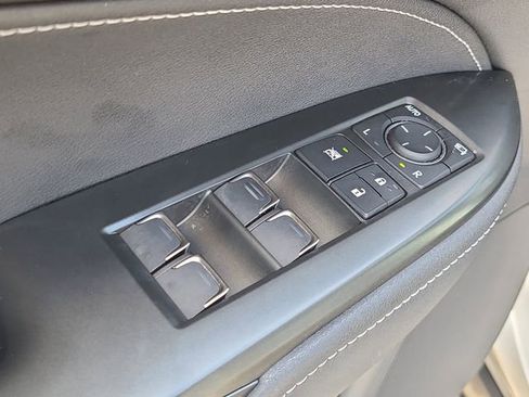 Used 2023 Lexus NX 250 FWD w/ Towing Package (2000 Lbs) image 15
