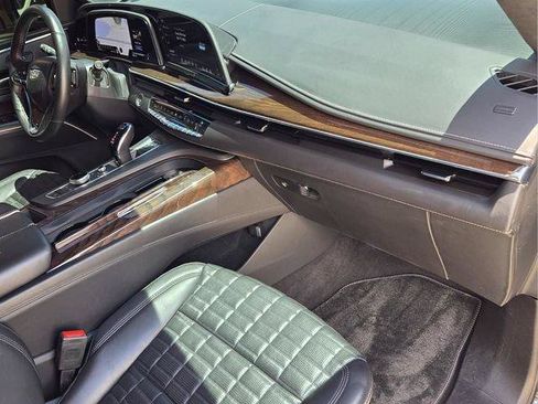 Used 2023 Cadillac Escalade Sport Platinum RWD image 19