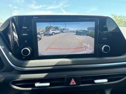 Used 2022 Hyundai Sonata SE w/ Preferred Accessory Package FWD image 15