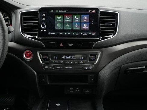 Used 2025 Honda Ridgeline TrailSport image 24