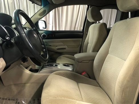 Used 2006 Toyota Tacoma PreRunner image 9