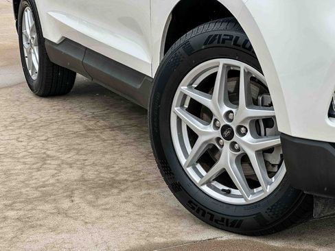 Used 2023 Ford Edge SEL w/ Convenience Package AWD/4WD image 9
