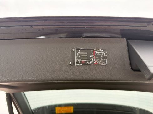Used 2024 Volvo XC90 B6 Plus w/ Protection Package Premier AWD/4WD image 14
