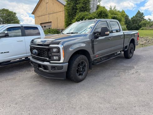 Used 2023 Ford F250 XLT w/ XLT Premium Package AWD/4WD image 1