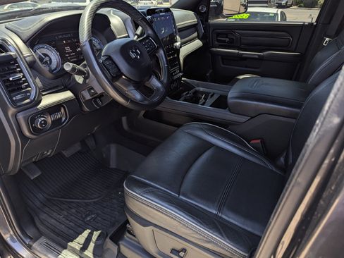 Used 2022 RAM 2500 Limited AWD/4WD image 11