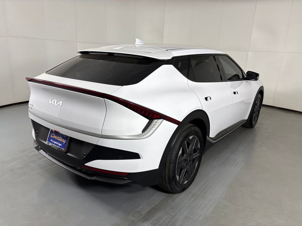 New 2026 Kia EV6 Light RWD image 8