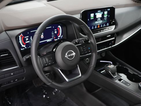 Used 2023 Nissan Rogue Platinum AWD/4WD image 22