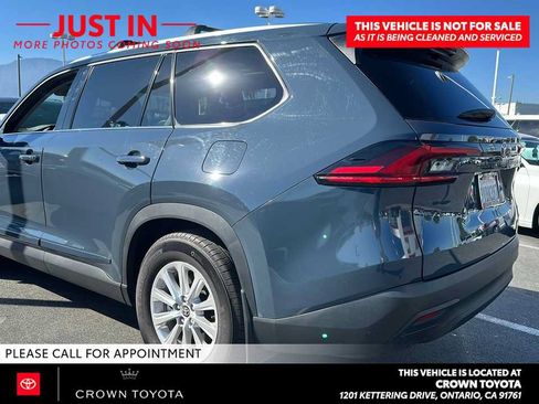 Certified 2025 Toyota Grand Highlander FWD image 7