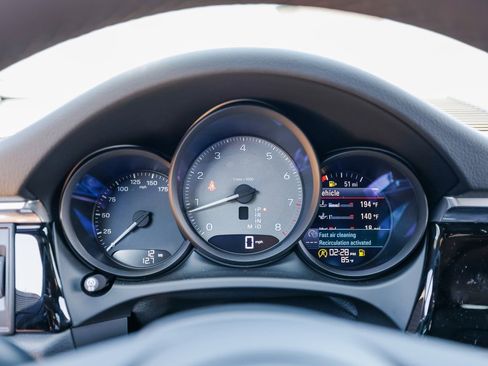 Certified 2026 Porsche Macan S image 15