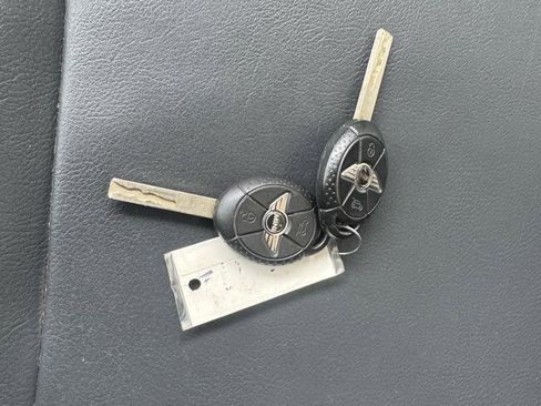Used 2007 MINI Cooper Convertible FWD image 28
