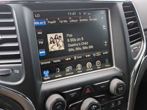 Used 2017 Jeep Grand Cherokee Trailhawk w/ Trailhawk Luxury Group AWD/4WD image 26