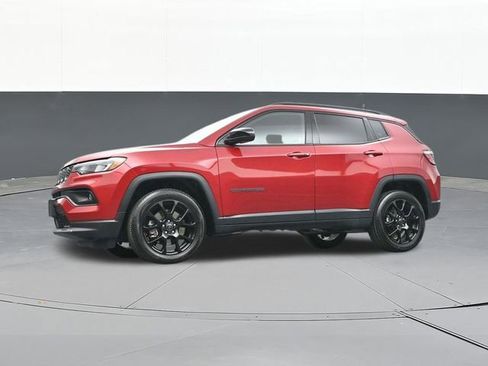 Used 2025 Jeep Compass Latitude w/ Altitude Special Edition AWD/4WD image 57