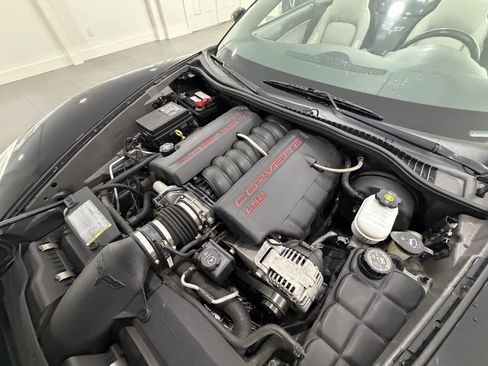 Used 2006 Chevrolet Corvette Convertible RWD image 19