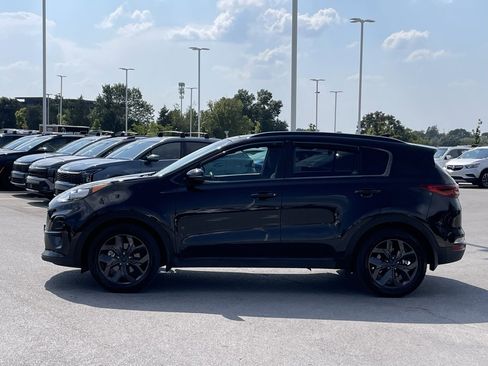 Certified 2022 Kia Sportage Nightfall Edition image 4