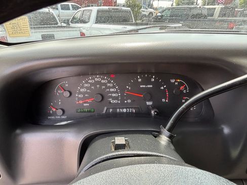 Used 2003 Ford F250 XLT AWD/4WD image 15