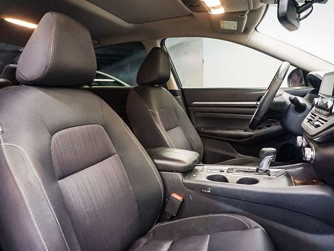 Used 2019 Nissan Altima 2.5 SV image 18