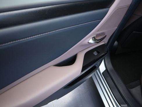 Certified 2025 Lexus ES 350 w/ Premium Package image 15