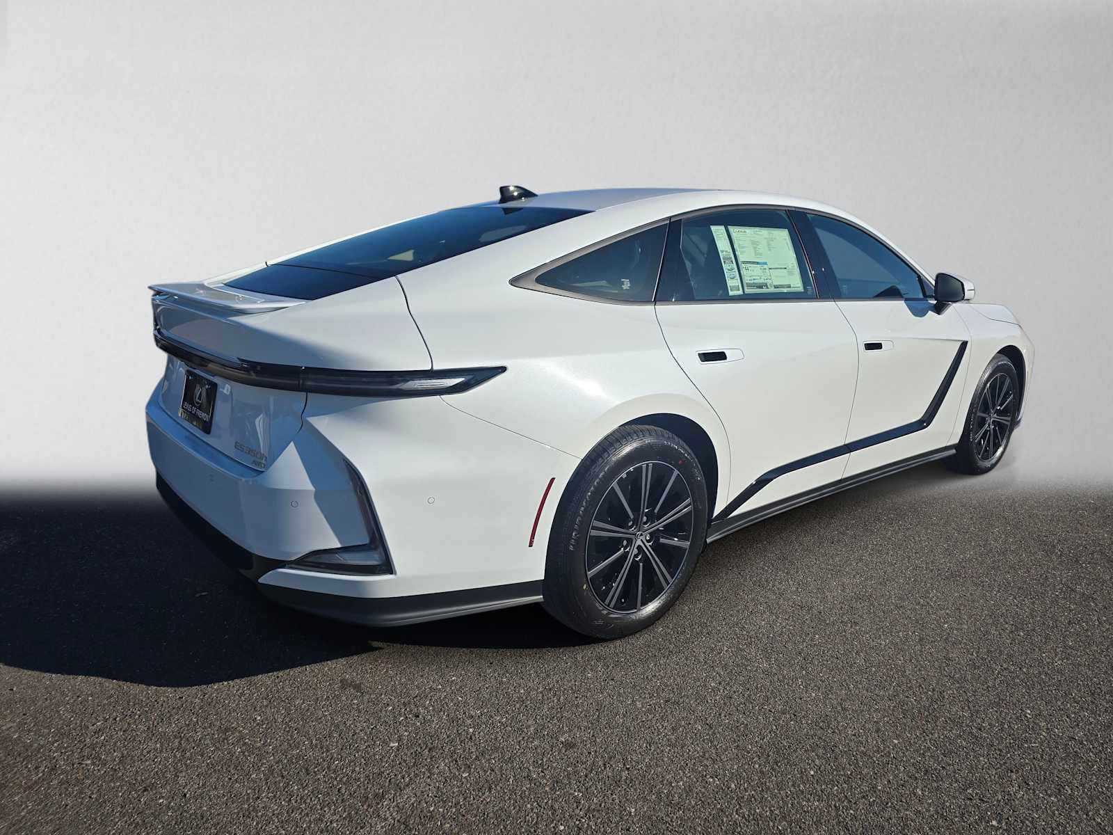 New 2026 Lexus ES 350h AWD image 3