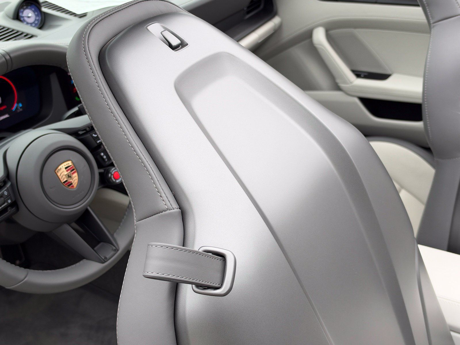 Certified 2026 Porsche 911 Carrera GTS RWD image 38